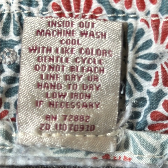 Cute Stylish Blue Denim Capris, size 10 - Picture 7 of 8